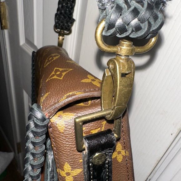 Authentic ONE of a KIND Vintage LV upcycled BOHO Cross Body Bag w/ dust bag. - Picture 15 of 15